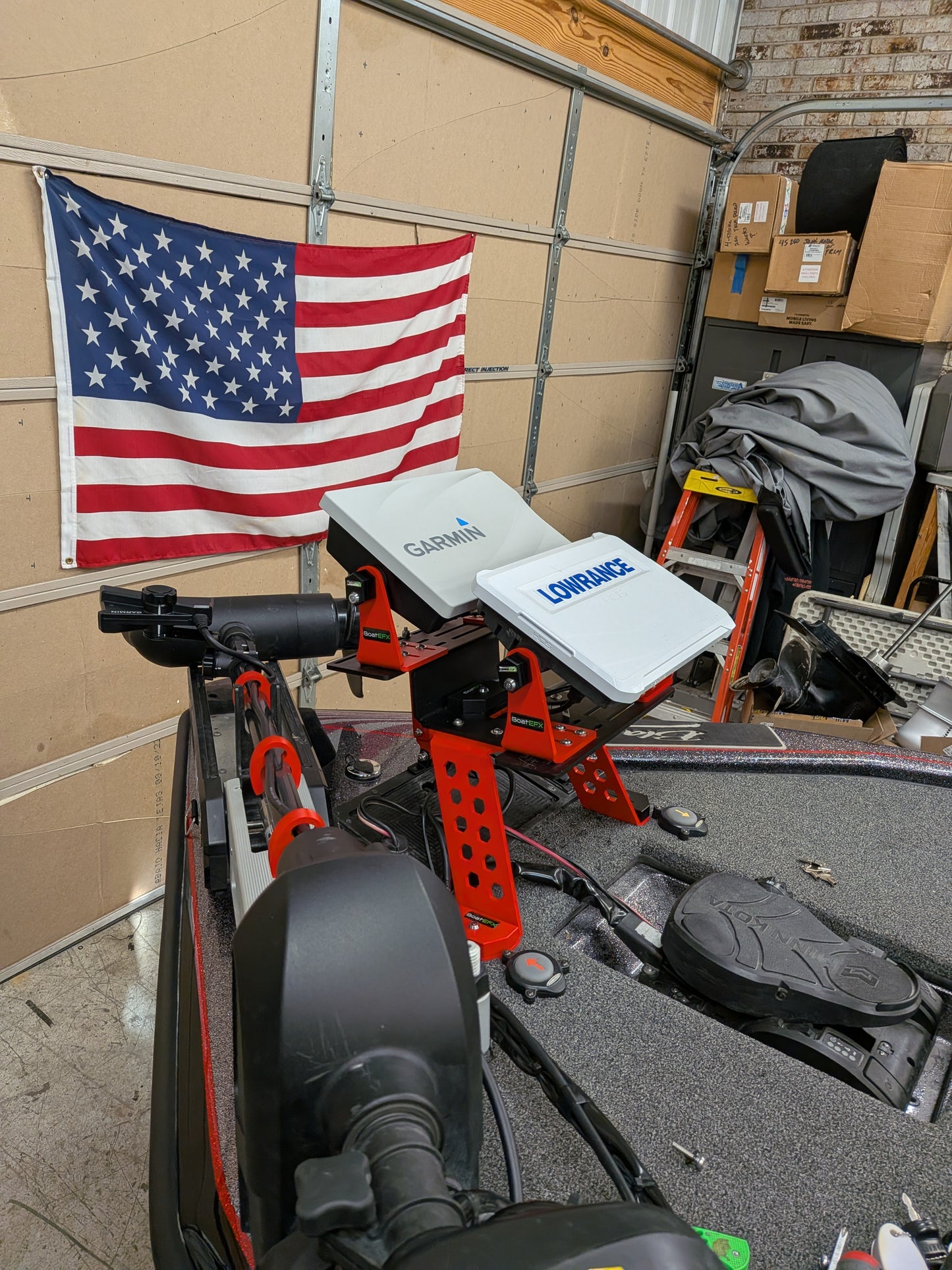 Trolling motor electronic cable management system in black color for ultrex