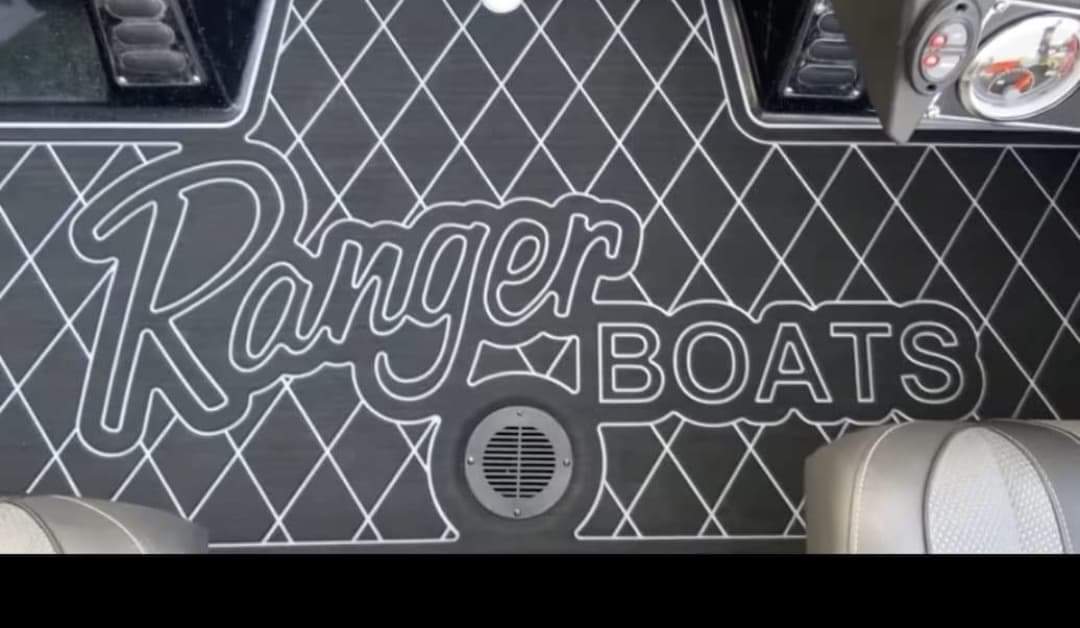 Ranger boat 195VS Sea Dek cockpit area floor