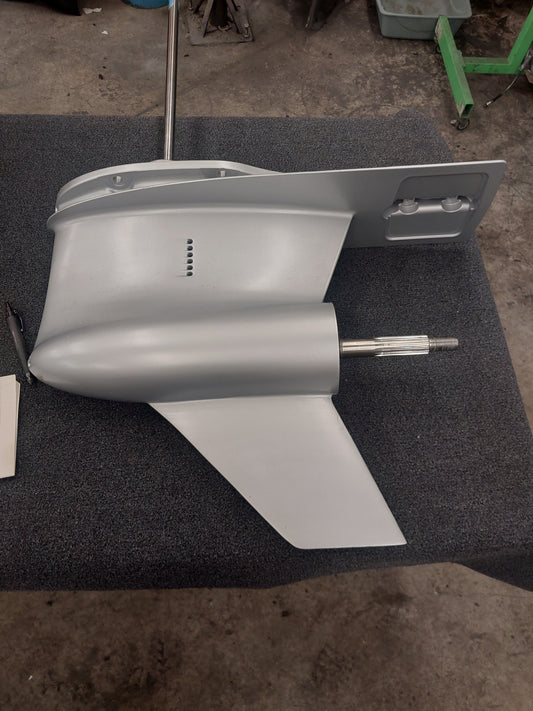 8M0235805 Mercury V8-V6 4S Gear case lower unit